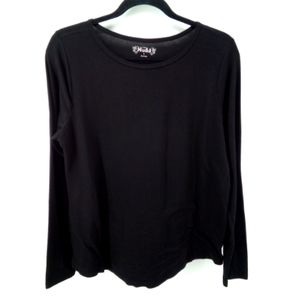 Flawed Mudd Layering Black Long Sleeve Black Tee Has Pilling L